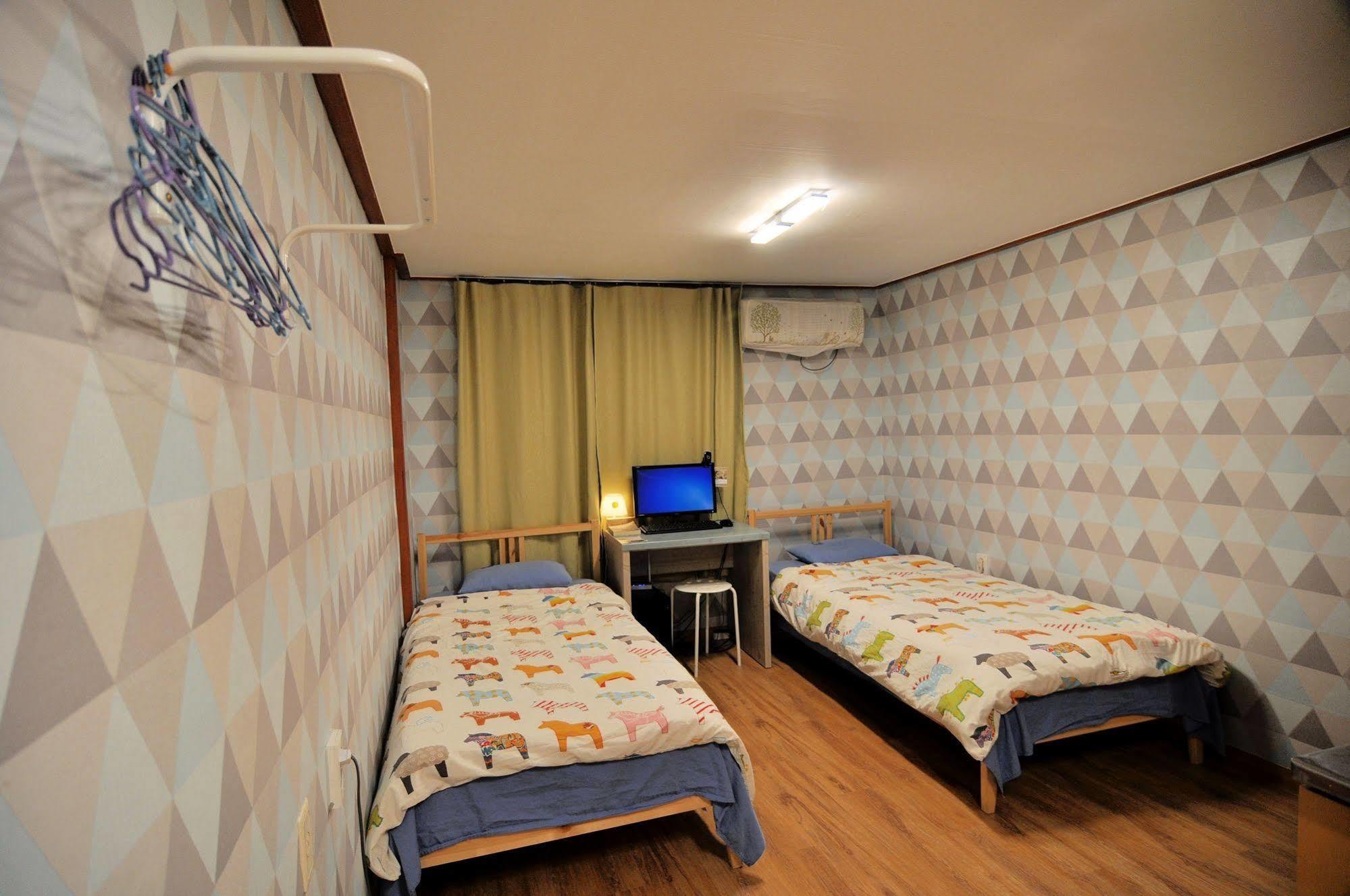 Backpackers Inside Hostel Seoel Buitenkant foto