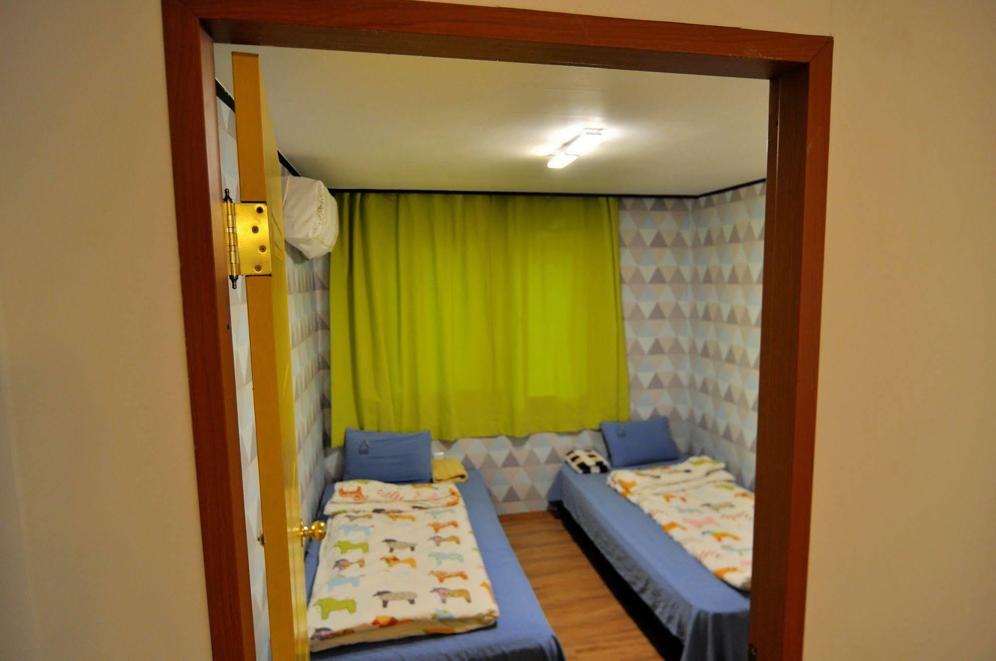 Backpackers Inside Hostel Seoel Buitenkant foto